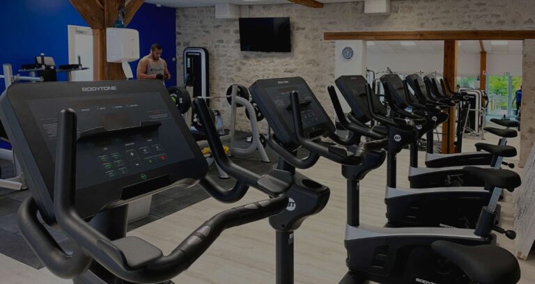 Diseño funcional de gimnasios claves técnicas para optimizar espacio, flujo y equipamiento